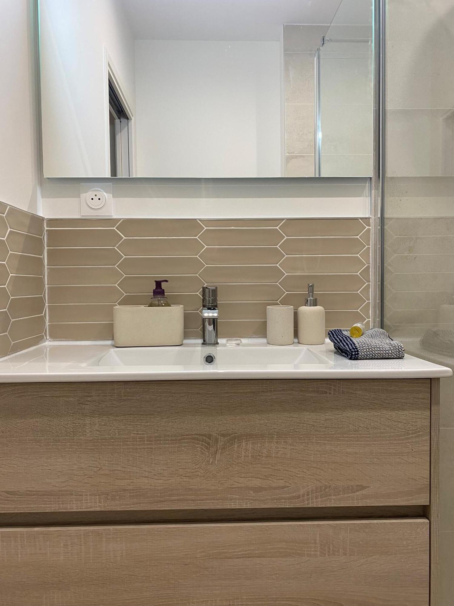 Luxe & Confort, Spacieux, Neuf, Clim Et Central سُت المظهر الخارجي الصورة